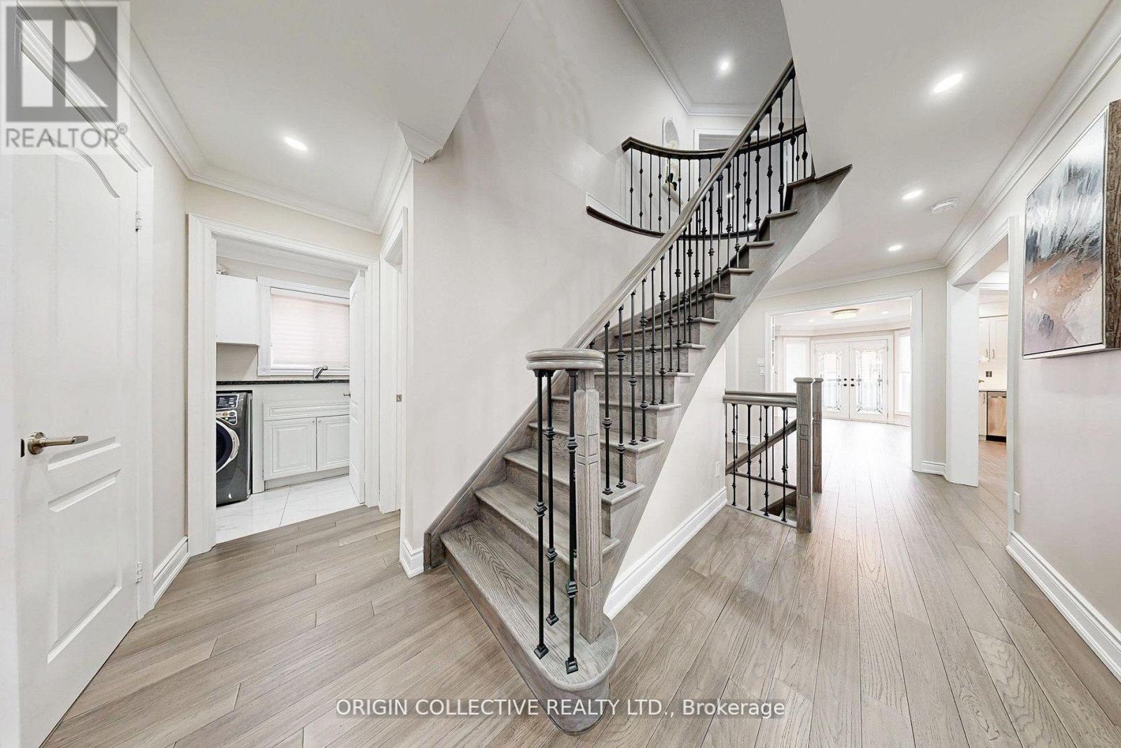 5122 Timber Mill Court, Mississauga, Ontario  L5V 2B8 - Photo 15 - W13111084