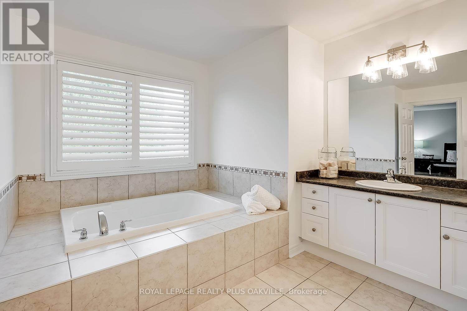 3339 Skipton Lane, Oakville, Ontario  L6M 0K3 - Photo 27 - W13111170