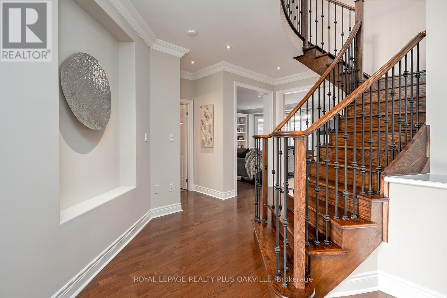 3339 Skipton Lane, Oakville, Ontario  L6M 0K3 - Photo 6 - W13111170
