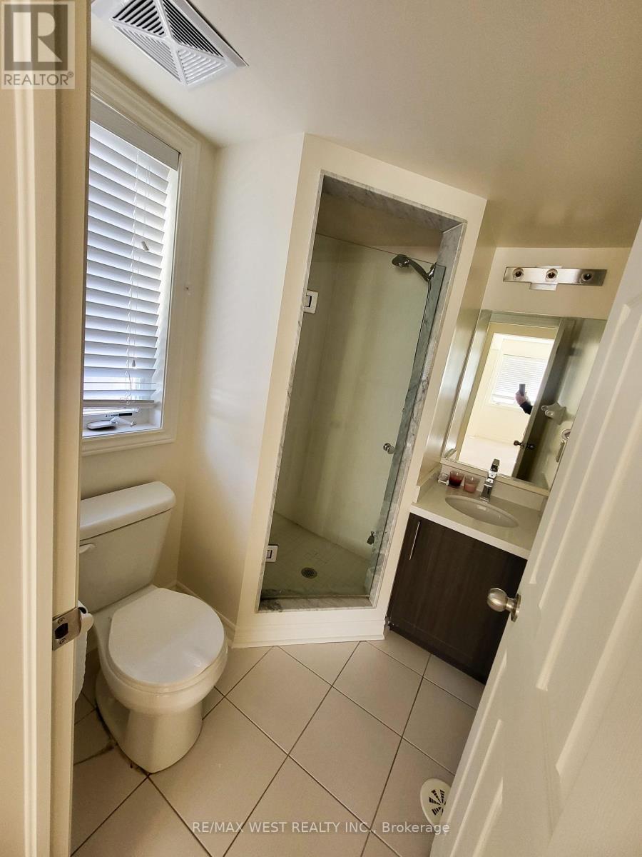 34-04 - 2420 Baronwood Drive, Oakville, Ontario  L6M 0J7 - Photo 10 - W13111174