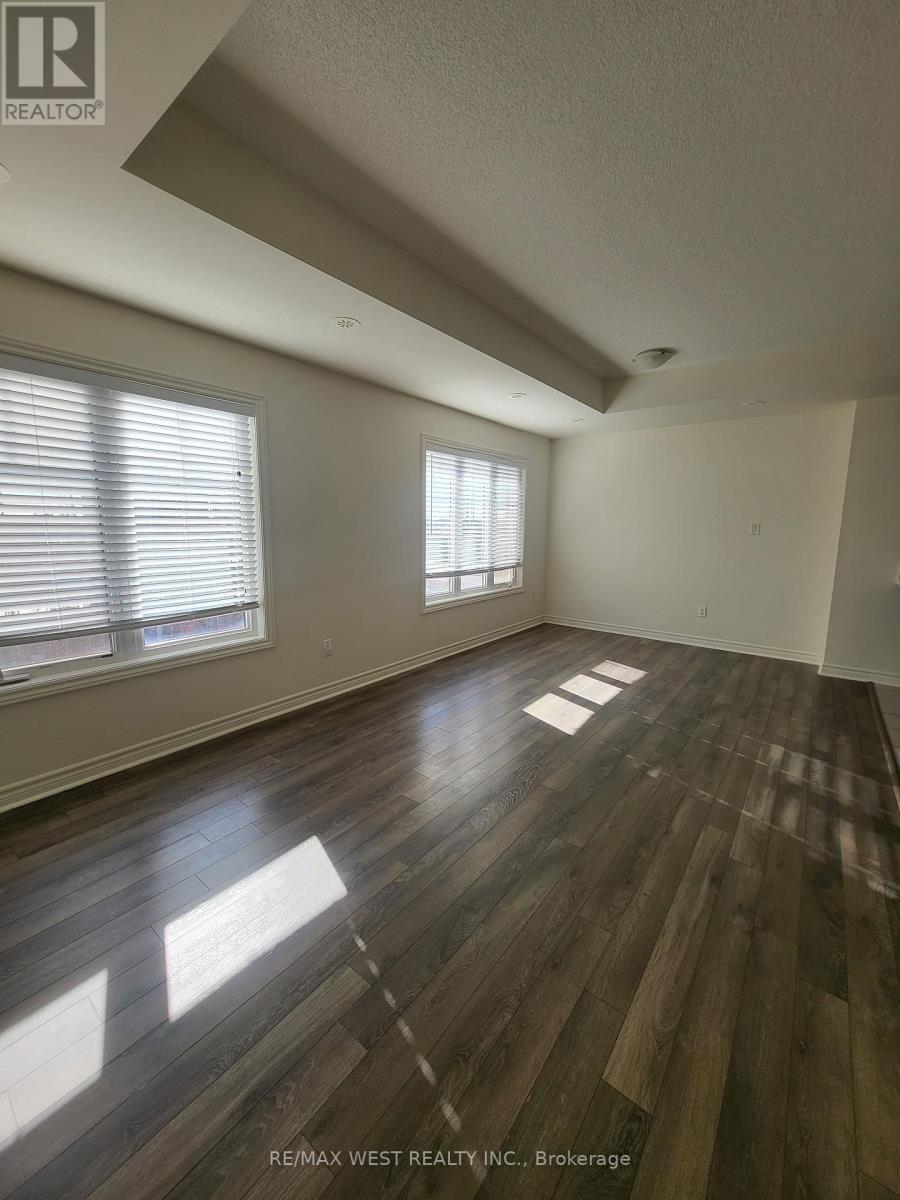 34-04 - 2420 Baronwood Drive, Oakville, Ontario  L6M 0J7 - Photo 3 - W13111174
