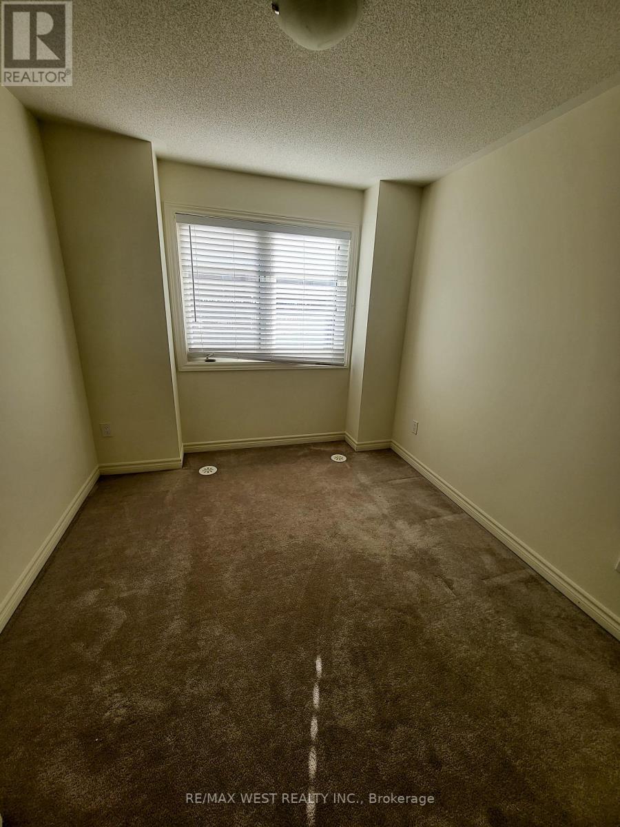 34-04 - 2420 Baronwood Drive, Oakville, Ontario  L6M 0J7 - Photo 8 - W13111174