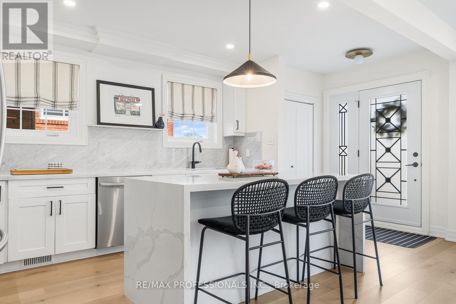 5 Birgitta Crescent, Toronto, Ontario  M9C 3W1 - Photo 11 - W13111230