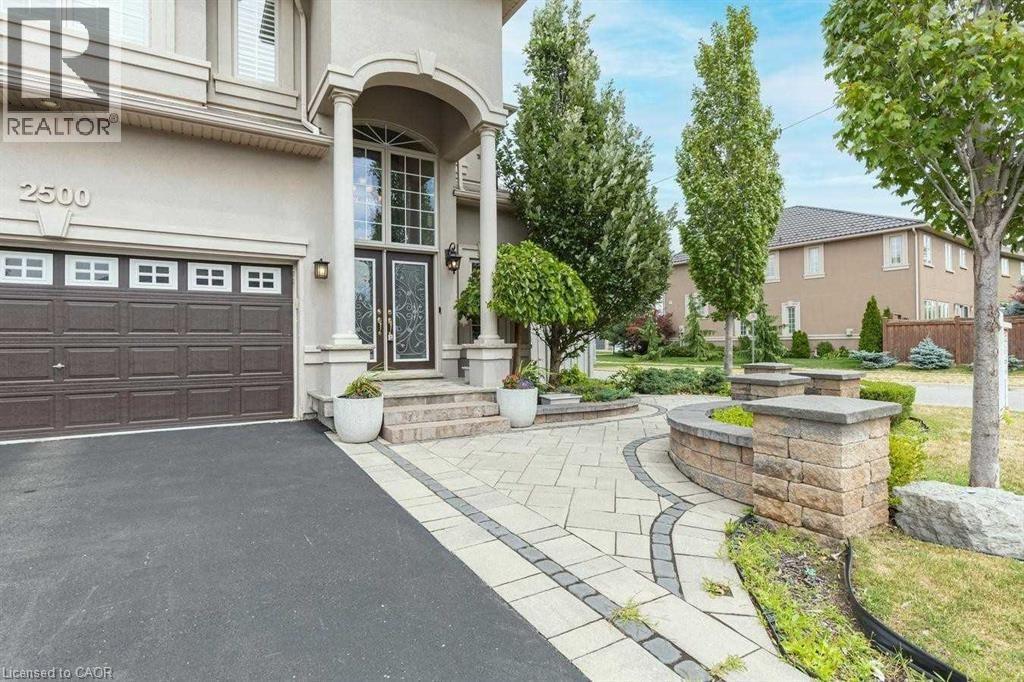2500 Millstone Drive, Oakville, Ontario  L6M 0H5 - Photo 4 - 40828202