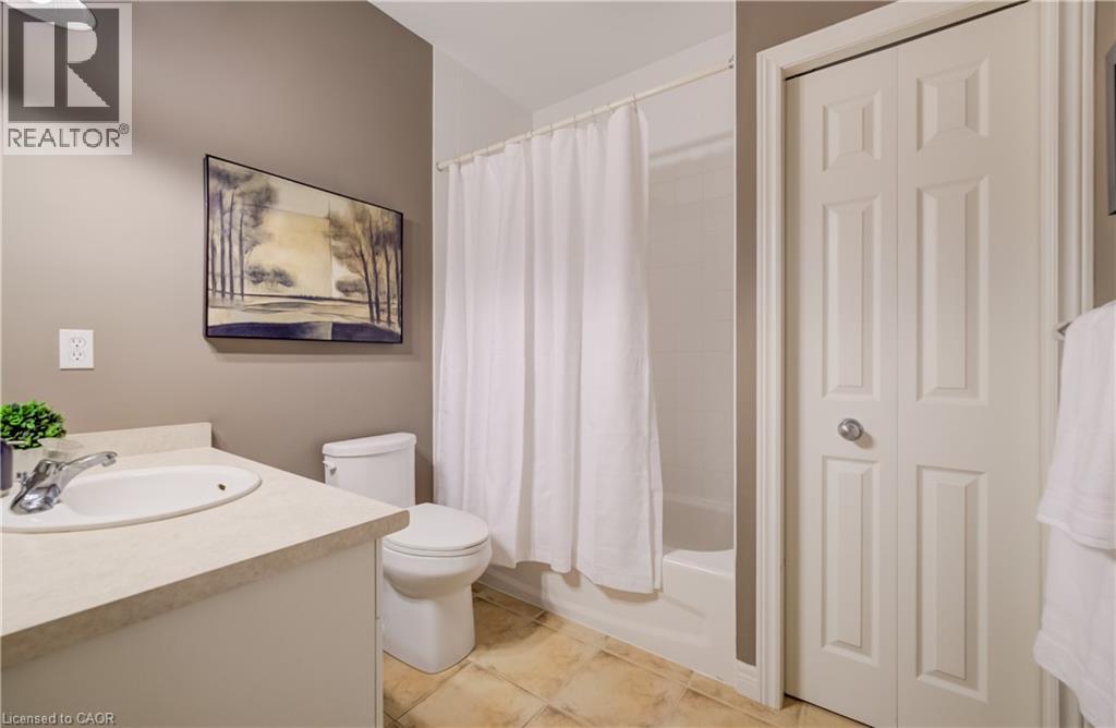 560 Springwater Drive, Waterloo, Ontario  N2V 2K6 - Photo 18 - 40821009