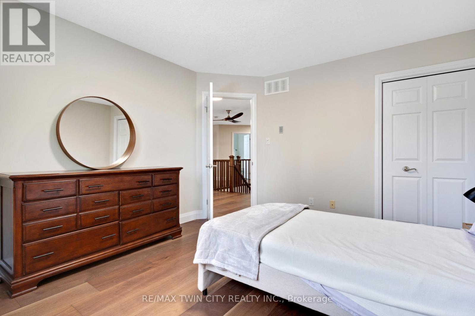 514 Birchleaf Walk, Waterloo, Ontario  N2T 2W5 - Photo 32 - X13110990