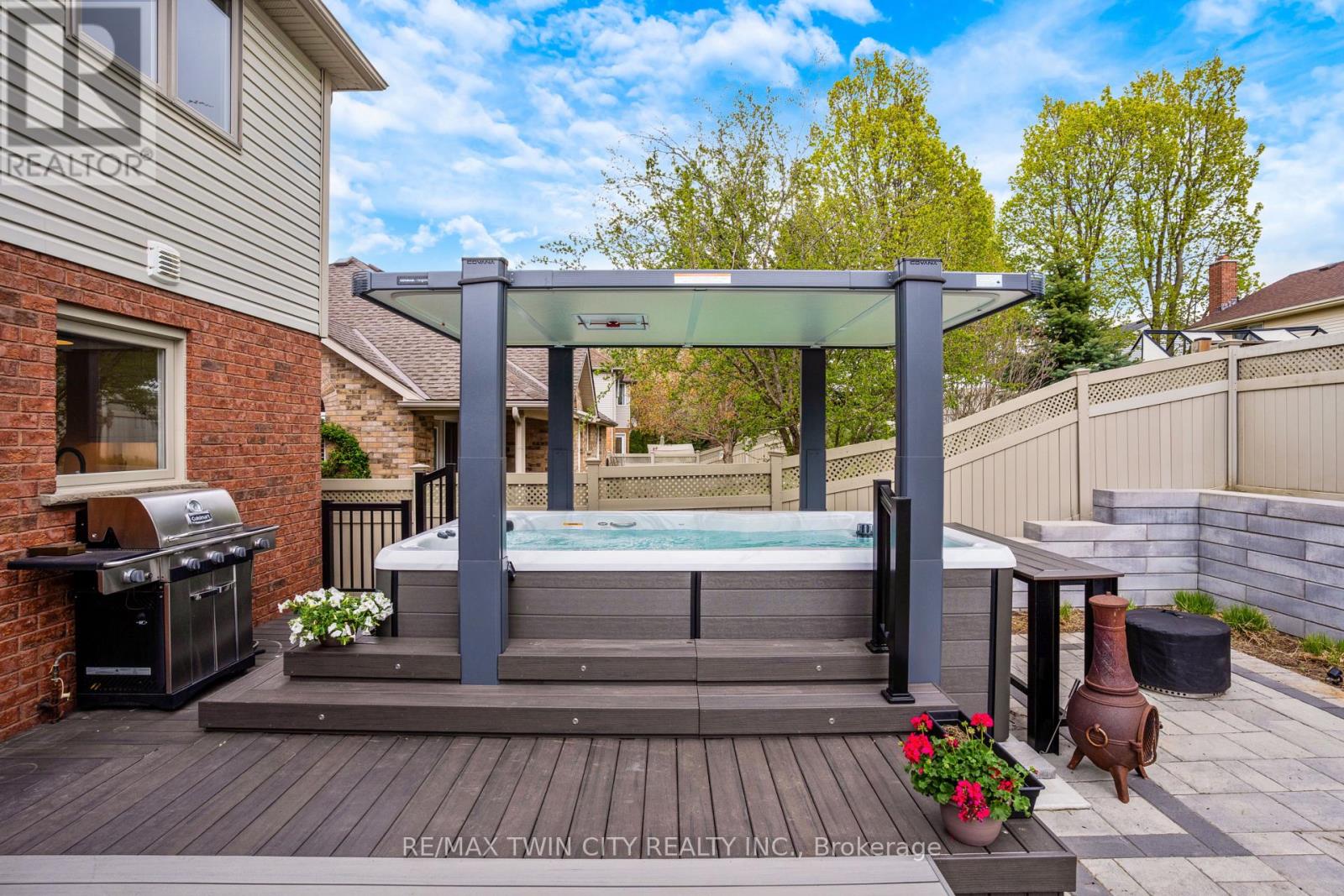 514 Birchleaf Walk, Waterloo, Ontario  N2T 2W5 - Photo 45 - X13110990