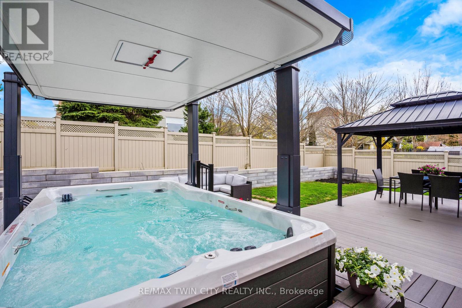 514 Birchleaf Walk, Waterloo, Ontario  N2T 2W5 - Photo 46 - X13110990