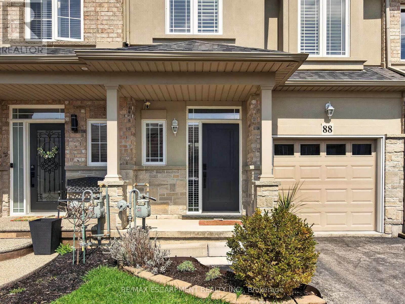 88 Highgate Drive, Hamilton, Ontario  L8J 0C2 - Photo 4 - X13111124