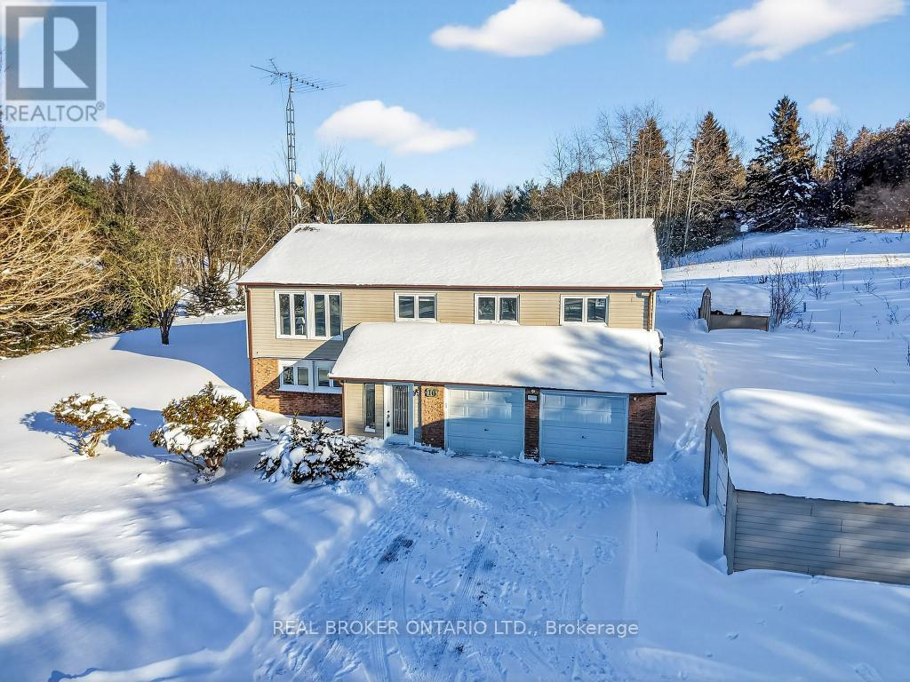 16 Old Carriage Road, East Garafraxa, Ontario  L9W 5A3 - Photo 2 - X13111132