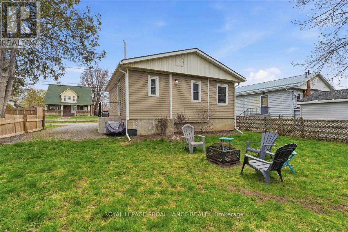 63 Princess Street, Quinte West, Ontario  K8V 1T3 - Photo 45 - X13111286