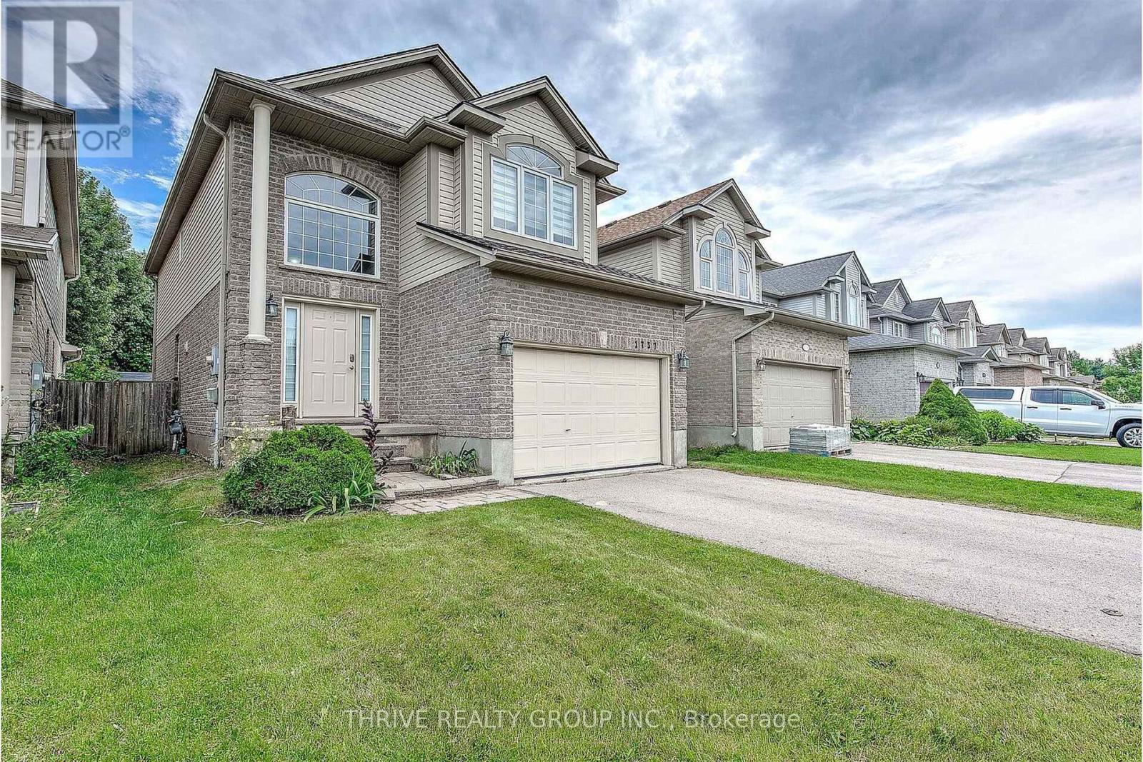 Upper - 1737 Mickleborough Drive, London North, Ontario  N6G 5R7 - Photo 1 - X13111318