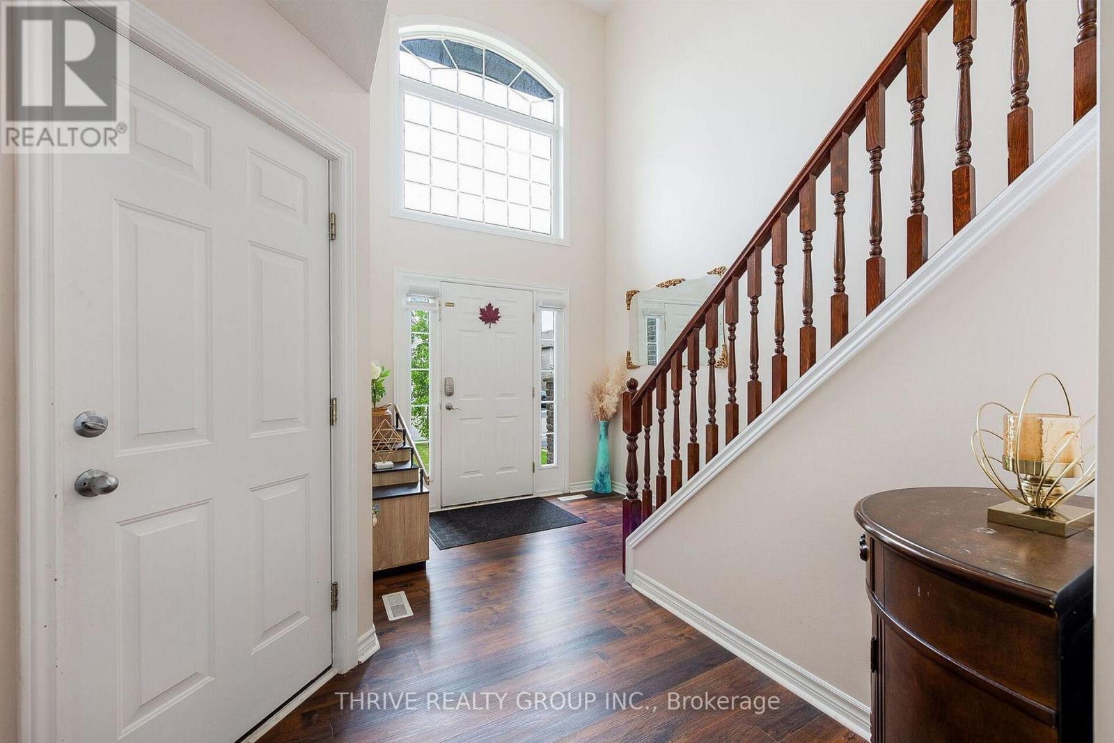 Upper - 1737 Mickleborough Drive, London North, Ontario  N6G 5R7 - Photo 4 - X13111318
