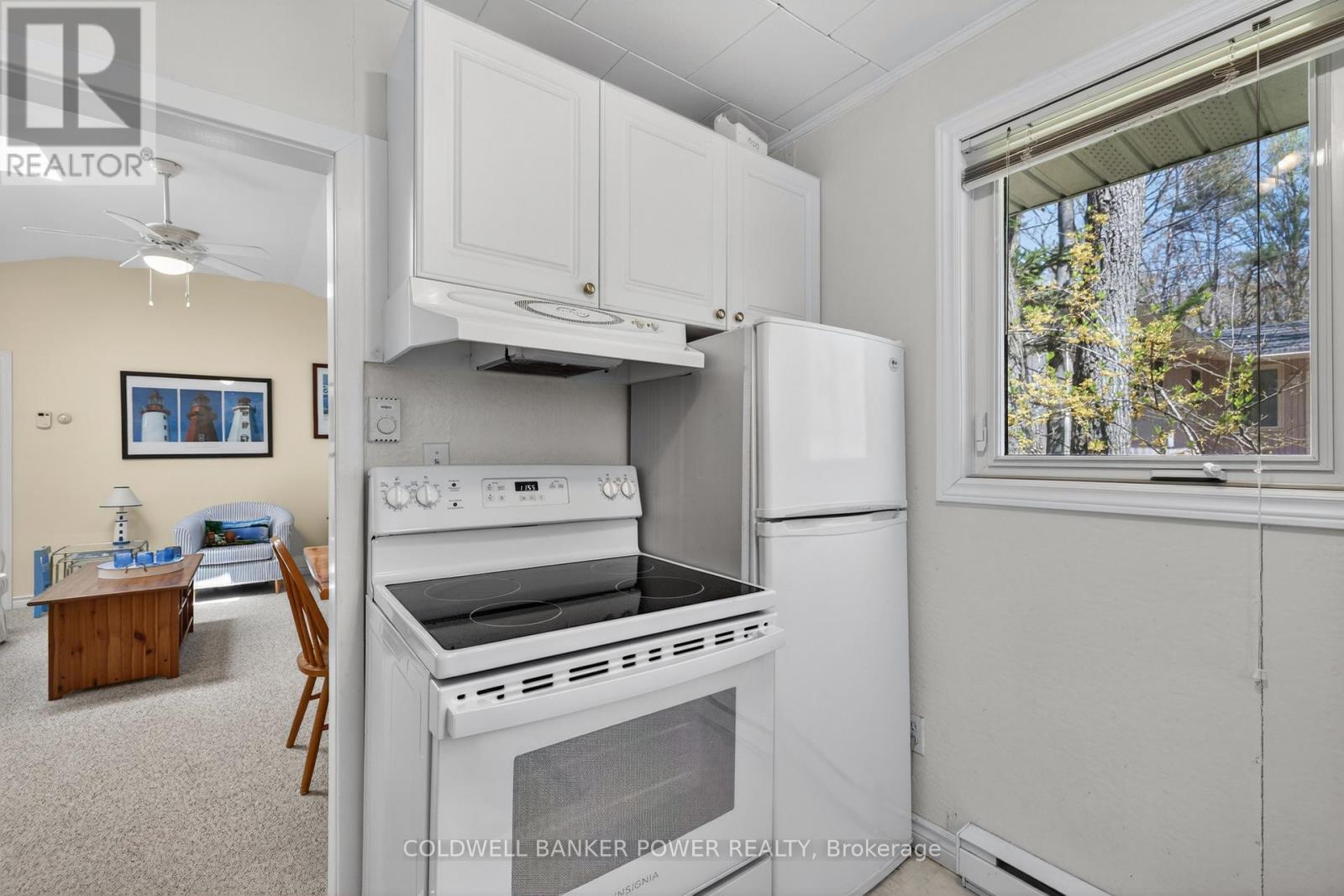 10355 Alison Avenue, Lambton Shores, Ontario  N0M 1T0 - Photo 19 - X13111352