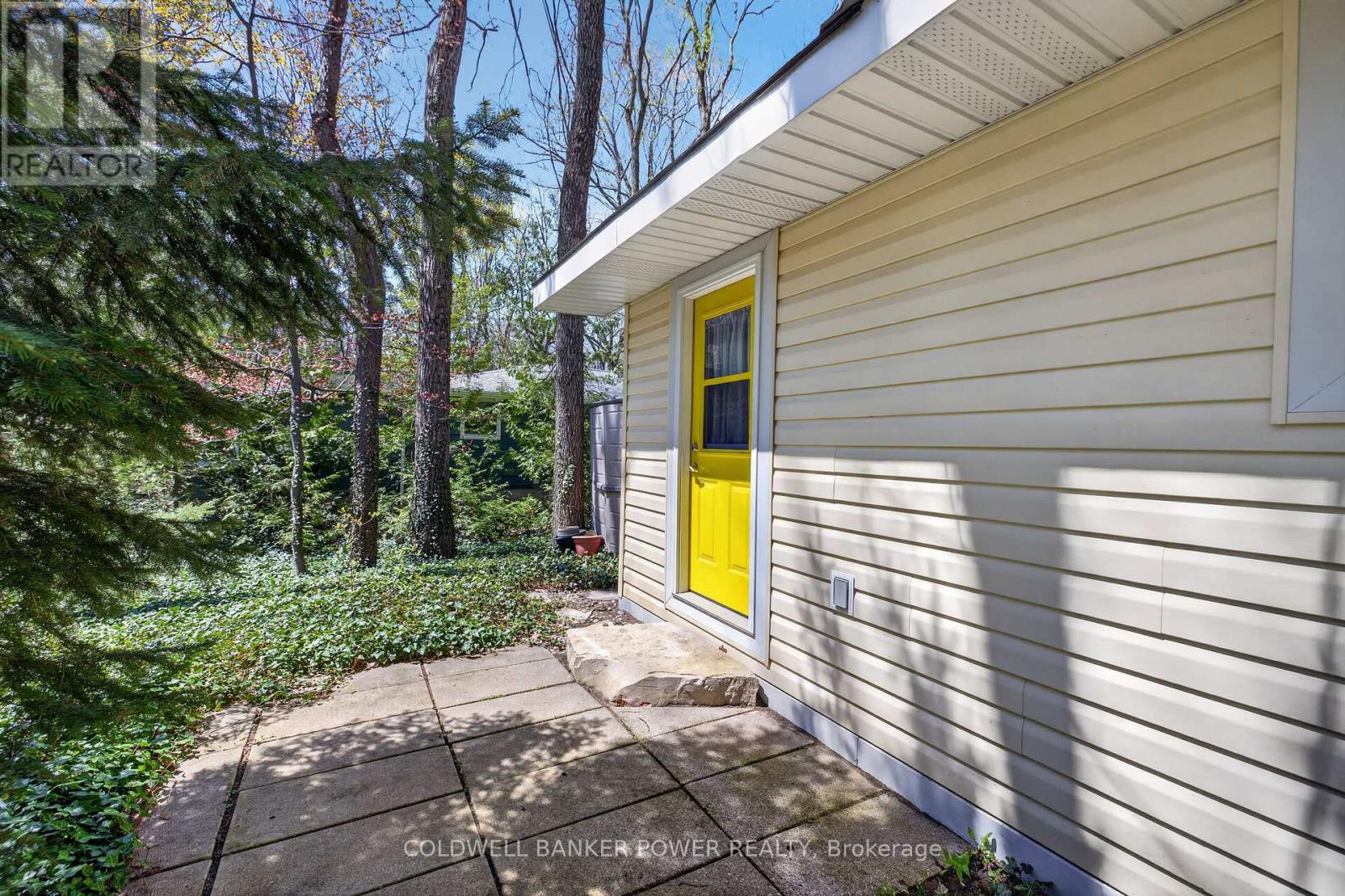 10355 Alison Avenue, Lambton Shores, Ontario  N0M 1T0 - Photo 30 - X13111352