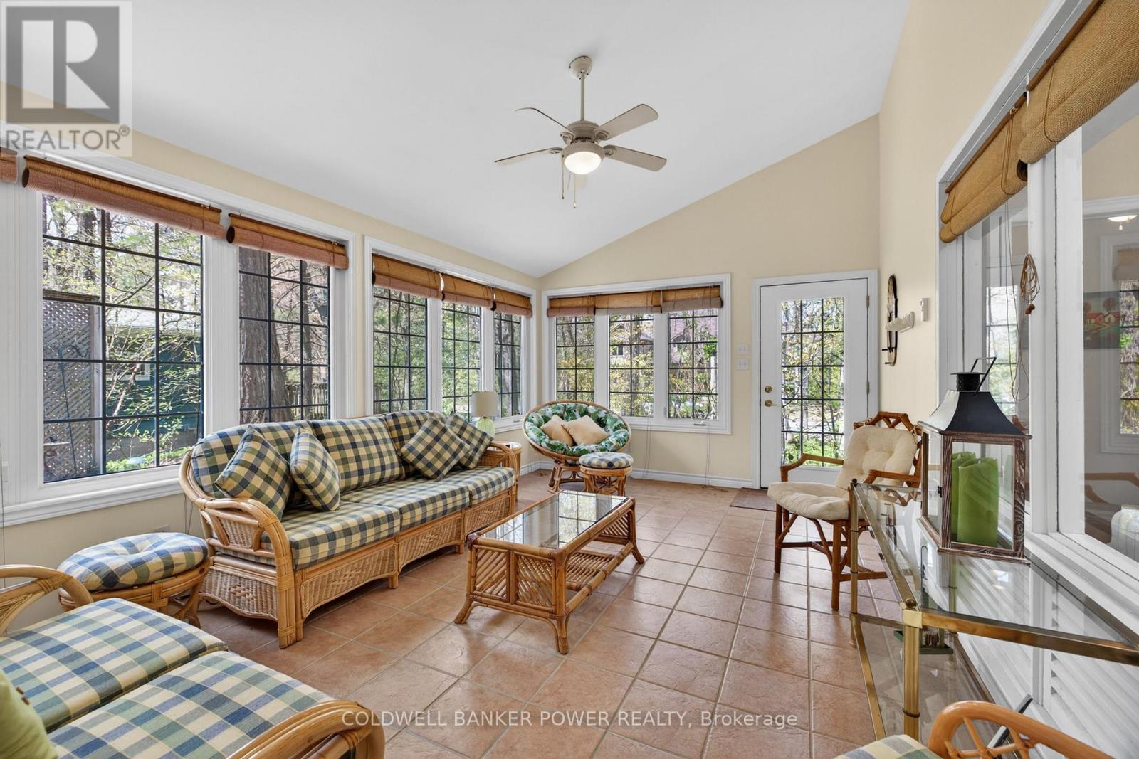 10355 Alison Avenue, Lambton Shores, Ontario  N0M 1T0 - Photo 9 - X13111352