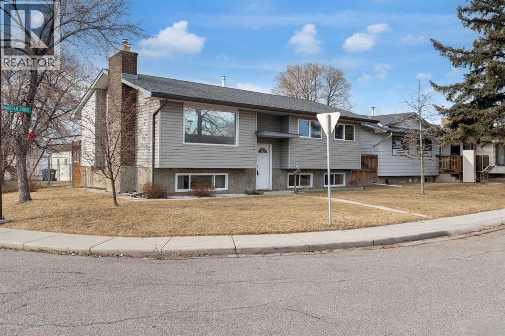 3 Madigan Court NE, Calgary, Alberta  T2A 5C7 - Photo 1 - A2294506