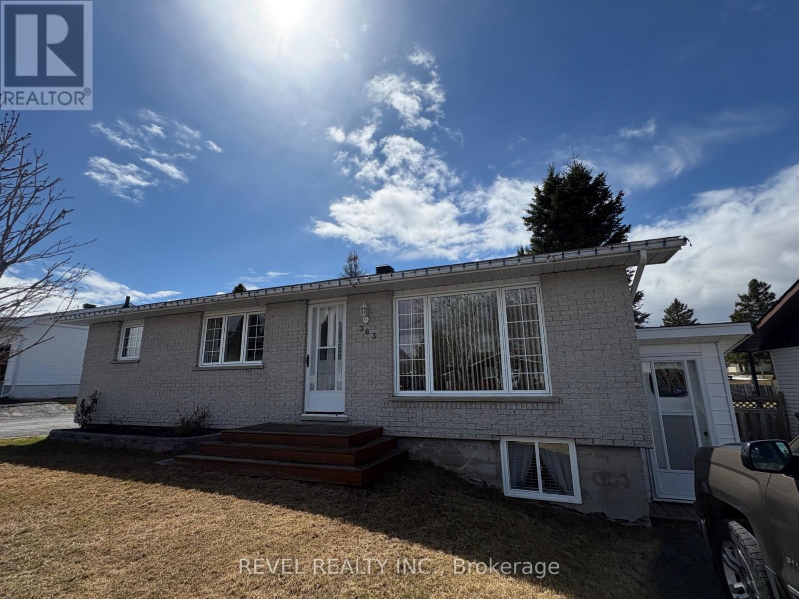 363 Thirteenth Avenue, Cochrane, Ontario  P0L 1C0 - Photo 2 - T13111320