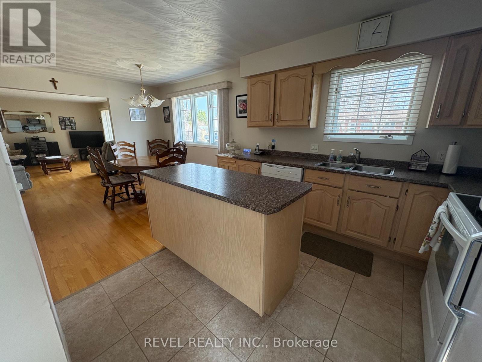 363 Thirteenth Avenue, Cochrane, Ontario  P0L 1C0 - Photo 9 - T13111320