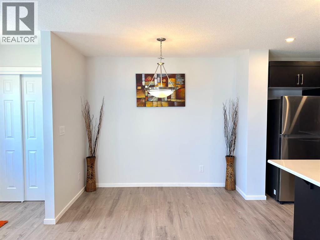 2226 Windbury Greenway Sw, Airdrie, Alberta  T4B 5L2 - Photo 10 - A2305980