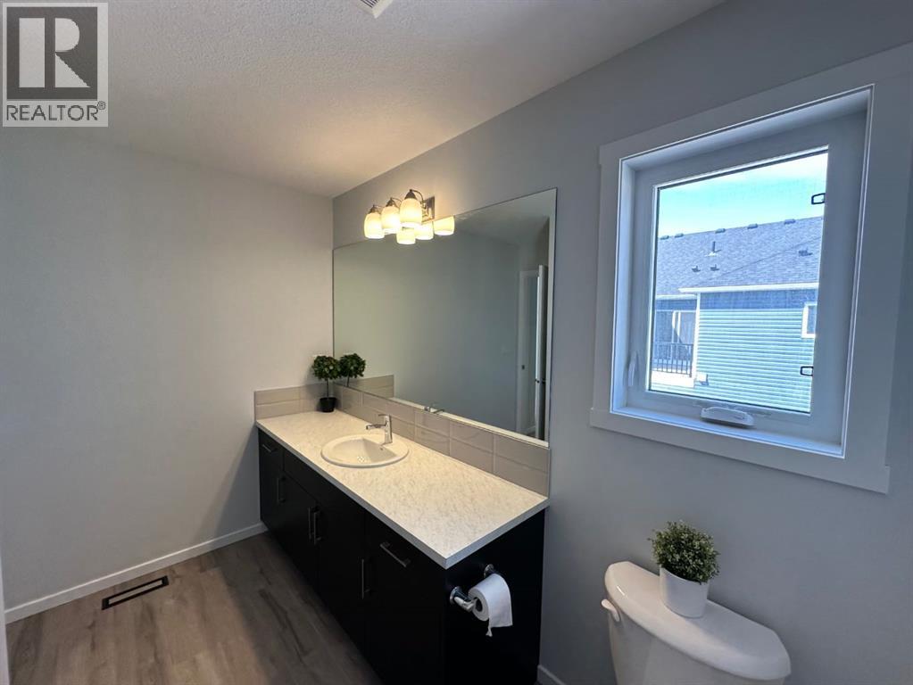 2226 Windbury Greenway Sw, Airdrie, Alberta  T4B 5L2 - Photo 27 - A2305980