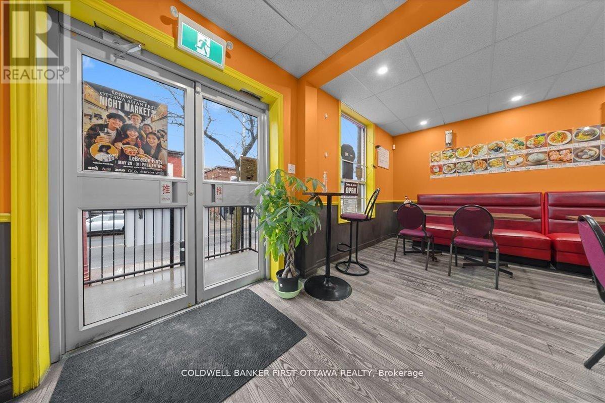 827 Somerset Street W, Ottawa, Ontario  K1R 6R4 - Photo 12 - X13111302