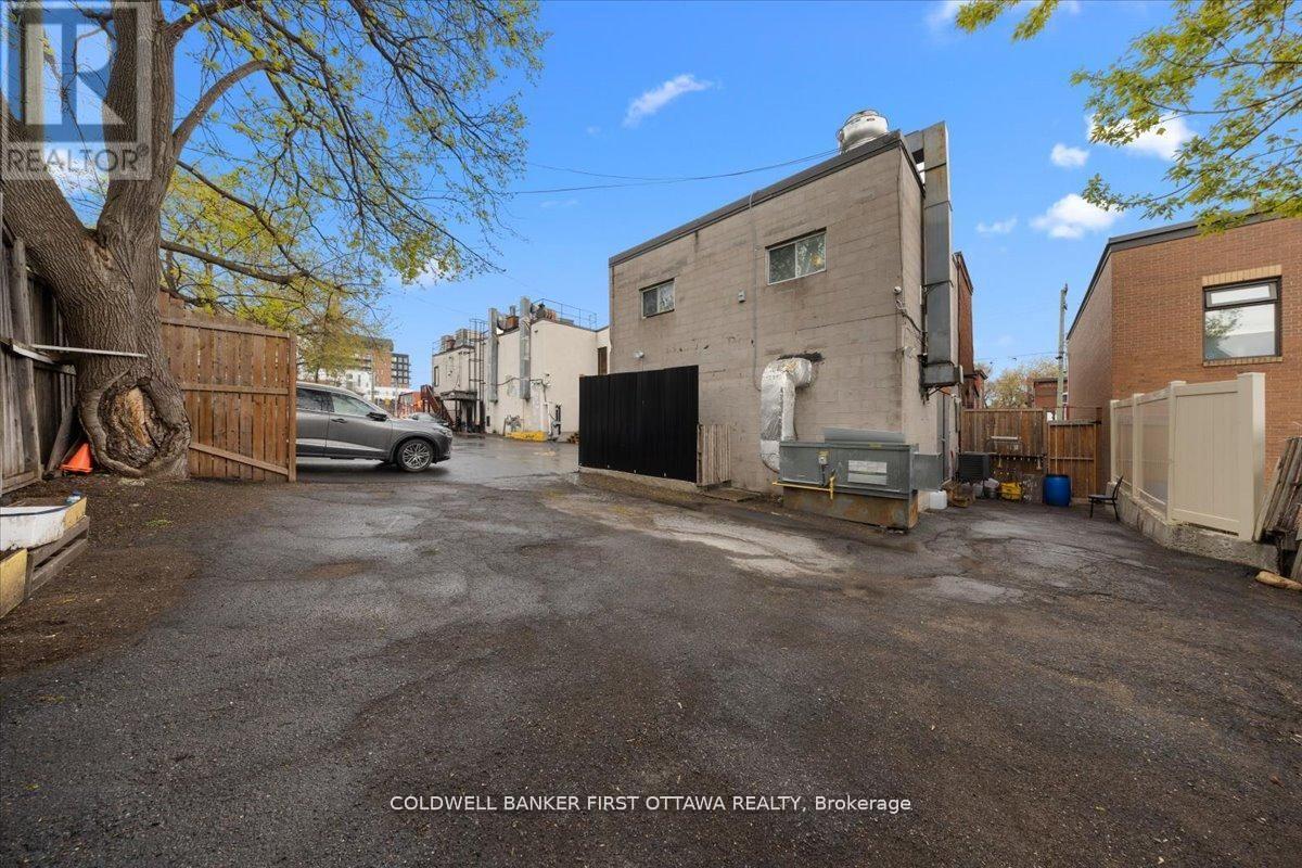 827 Somerset Street W, Ottawa, Ontario  K1R 6R4 - Photo 29 - X13111324