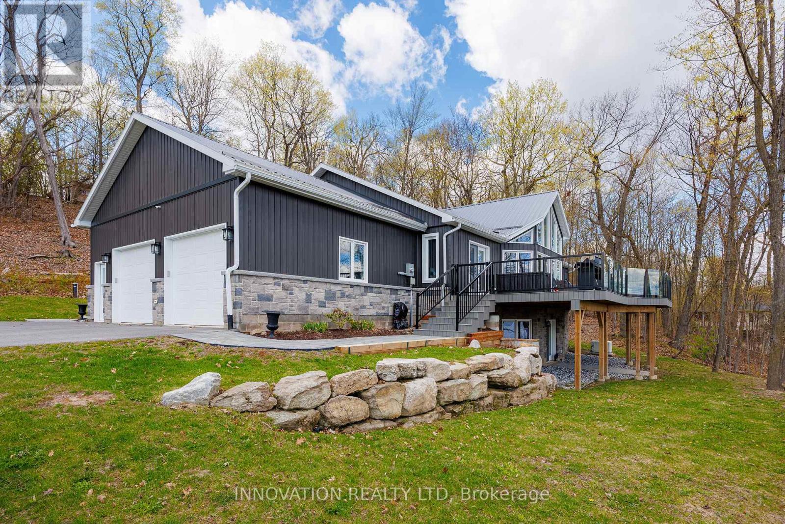 731 Usborne Street, Mcnab/braeside, Ontario  K0A 1G0 - Photo 6 - X13111374