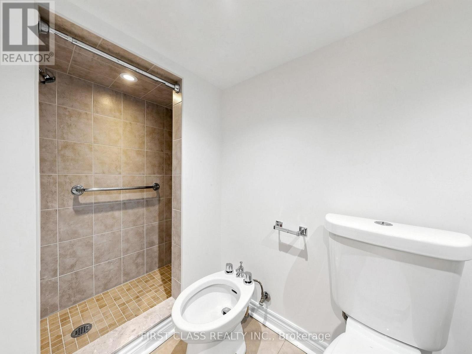 174 Manning Avenue, Toronto, Ontario  M6J 2K5 - Photo 16 - C13107632