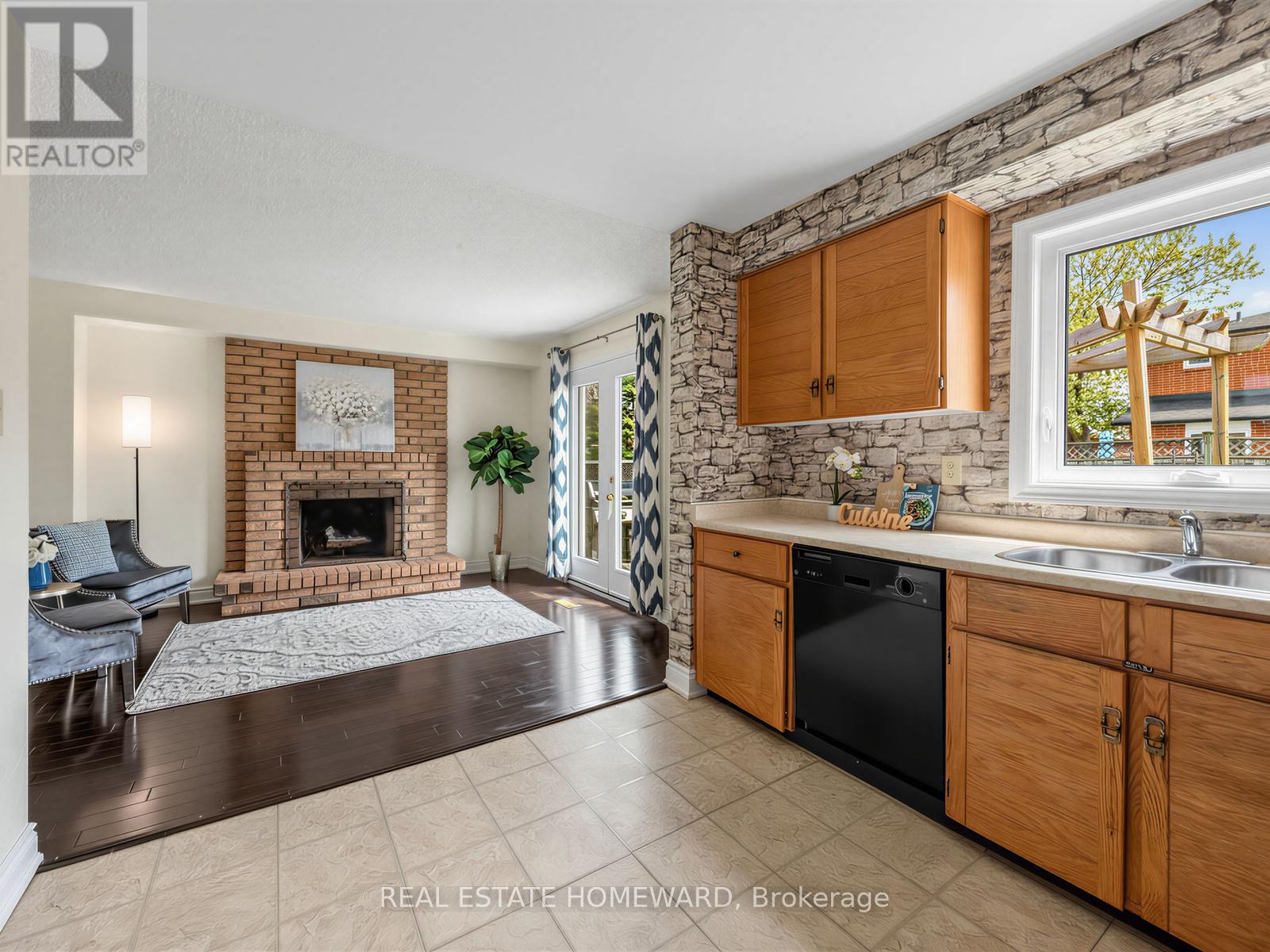 77 Bendamere Crescent, Markham, Ontario  L3P 6Y1 - Photo 8 - N13109674