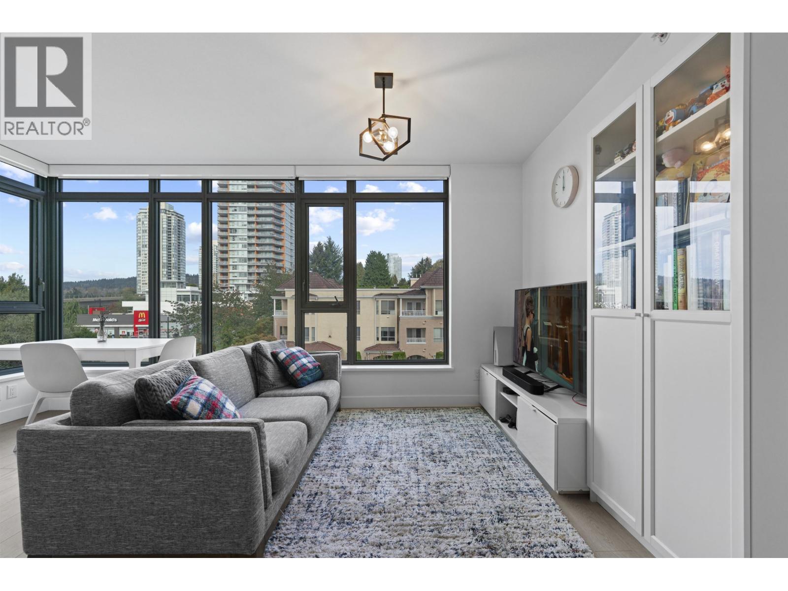 404 518 Whiting Way, Coquitlam, British Columbia  V3J 0H7 - Photo 12 - R3121801