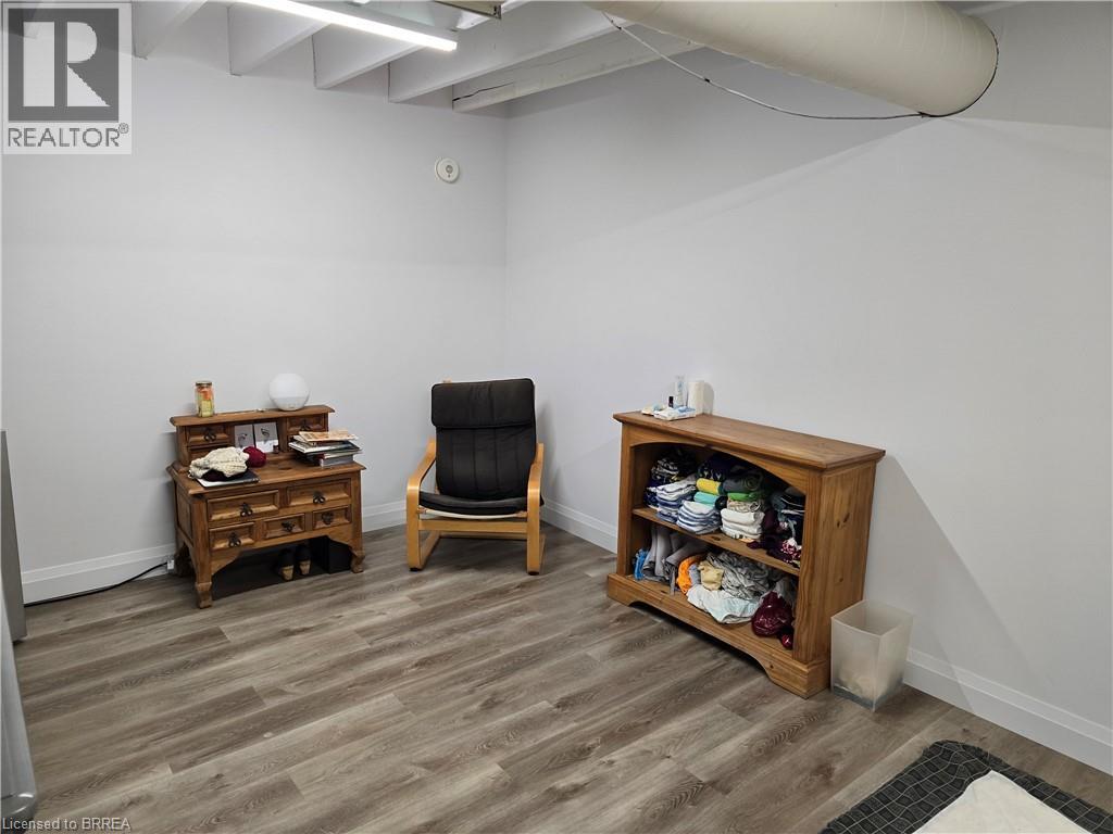 1030 Colborne Street W Unit# 5, Brantford, Ontario  N3T 5L7 - Photo 10 - 40828239