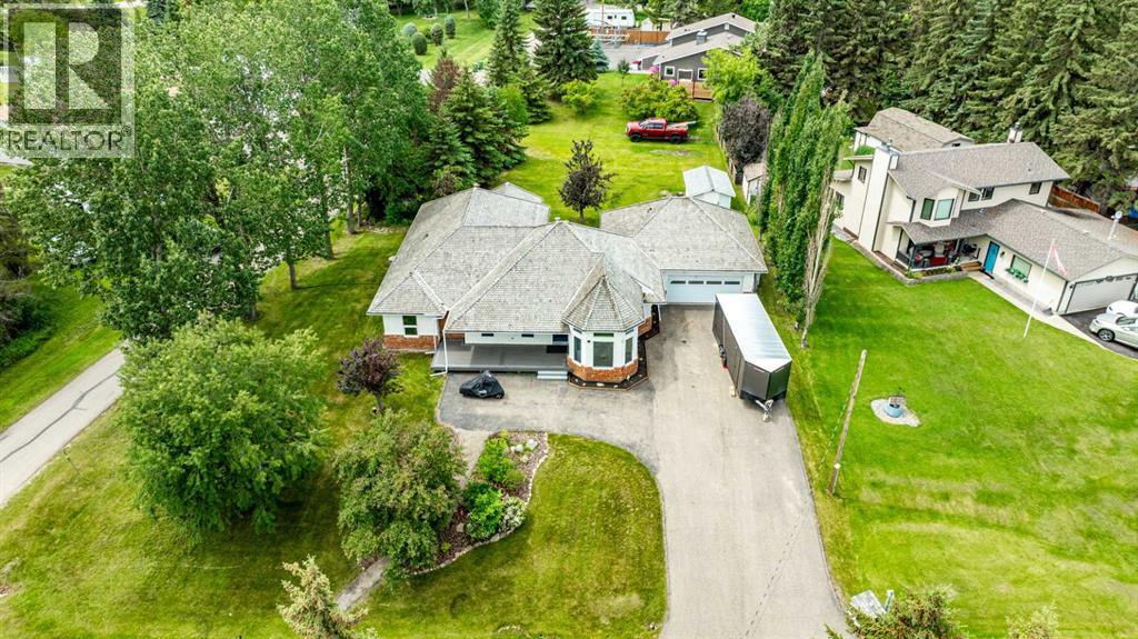 2 Grand Avenue, Norglenwold, Alberta  T4S 1S5 - Photo 2 - A2278730