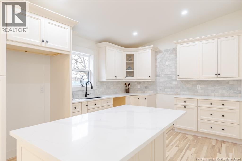 35 Sunset Drive, Nashwaaksis, New Brunswick  E3A 1A1 - Photo 5 - NB137169