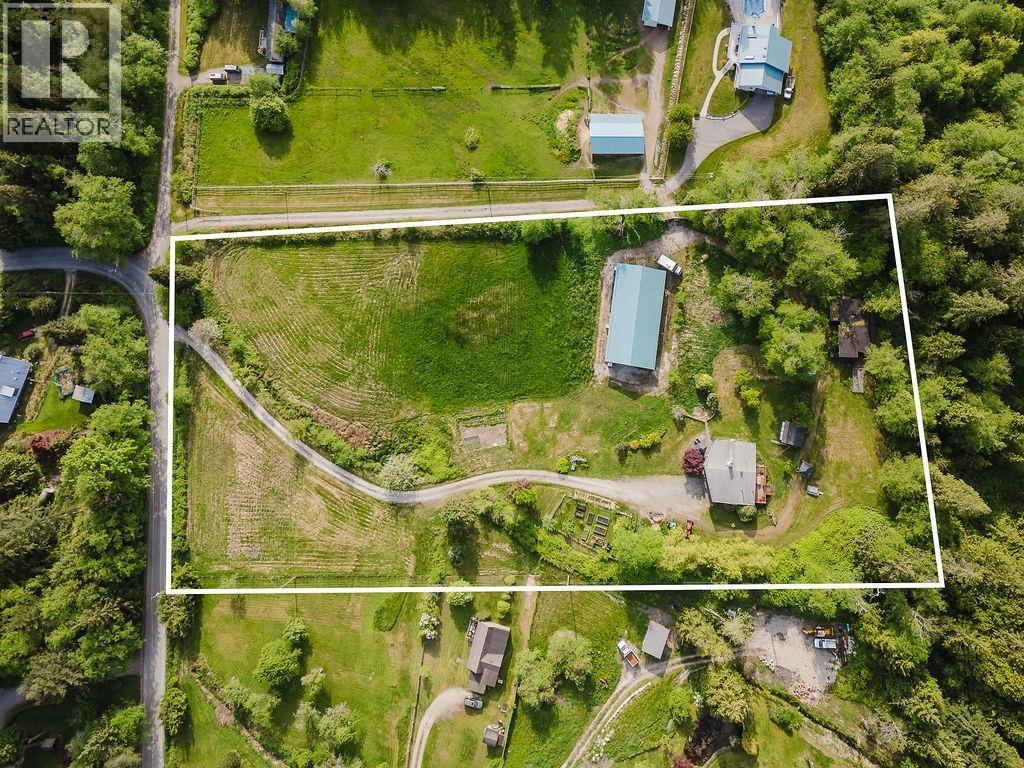 1972 Ranch Road, Roberts Creek, British Columbia  V0N 2W5 - Photo 3 - R3121810