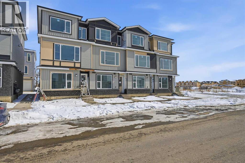 8814 48 Street Ne, Calgary, Alberta  T3J 5N8 - Photo 3 - A2300818