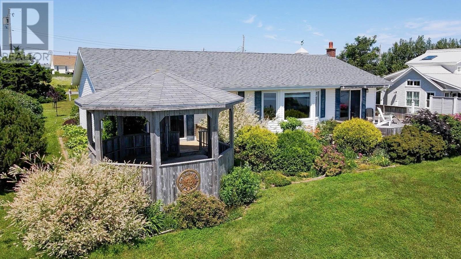 28 Lantern Hill Drive, North Rustico, Prince Edward Island  C0A 1N0 - Photo 30 - 202610436