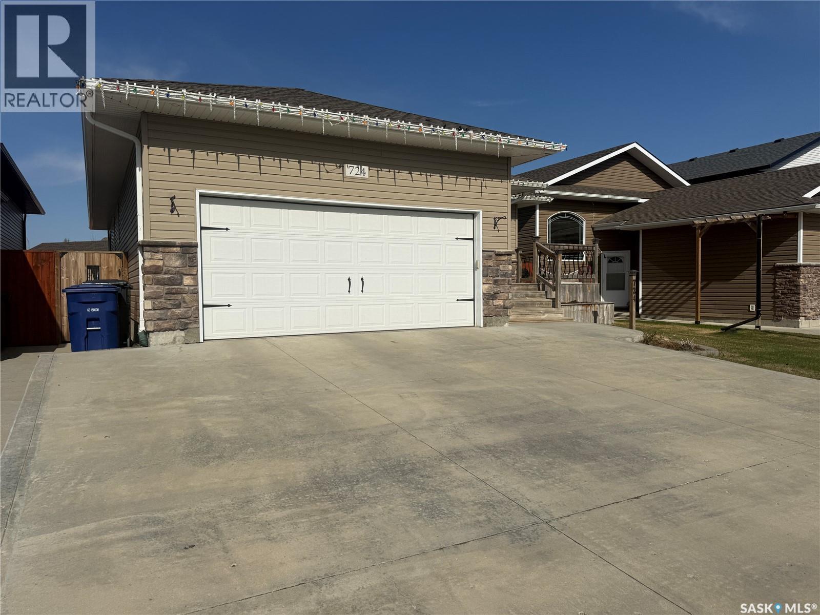 724 Quessy Drive, Martensville, Saskatchewan  S0K 0A2 - Photo 3 - SK034511