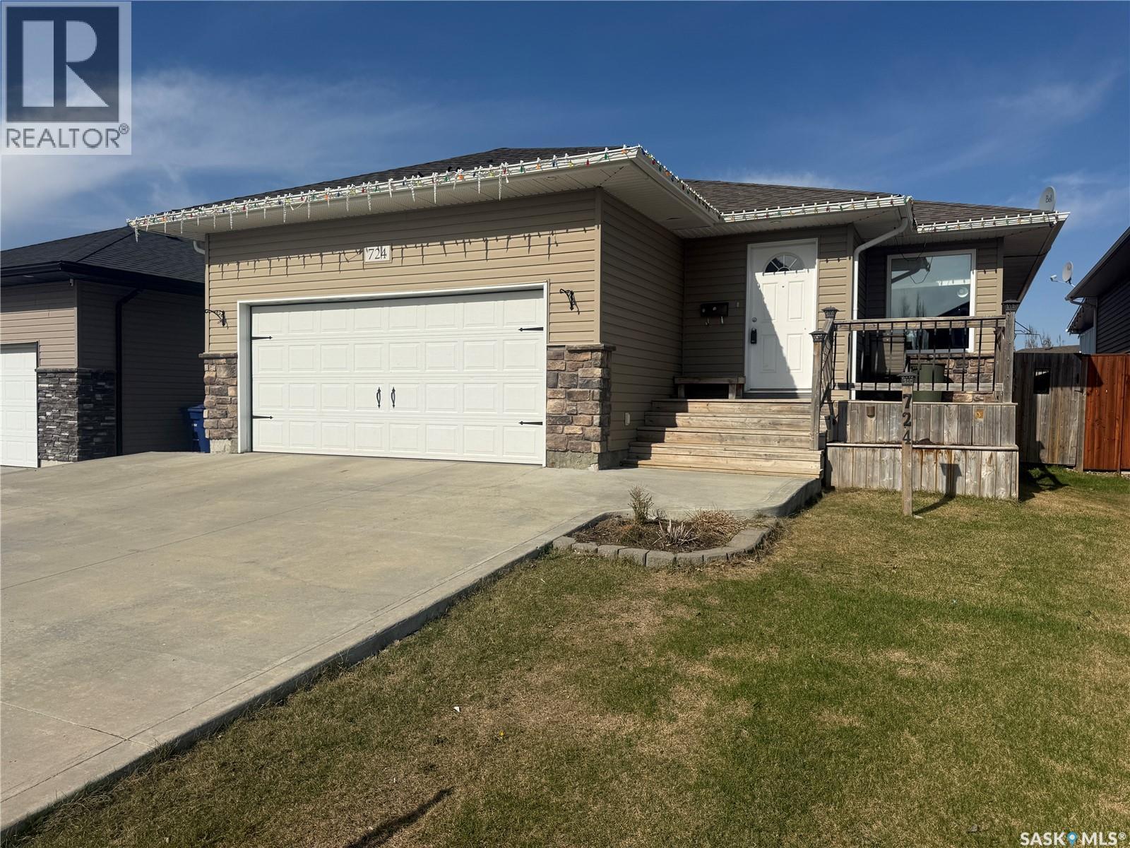 724 Quessy Drive, Martensville, Saskatchewan  S0K 0A2 - Photo 2 - SK034511