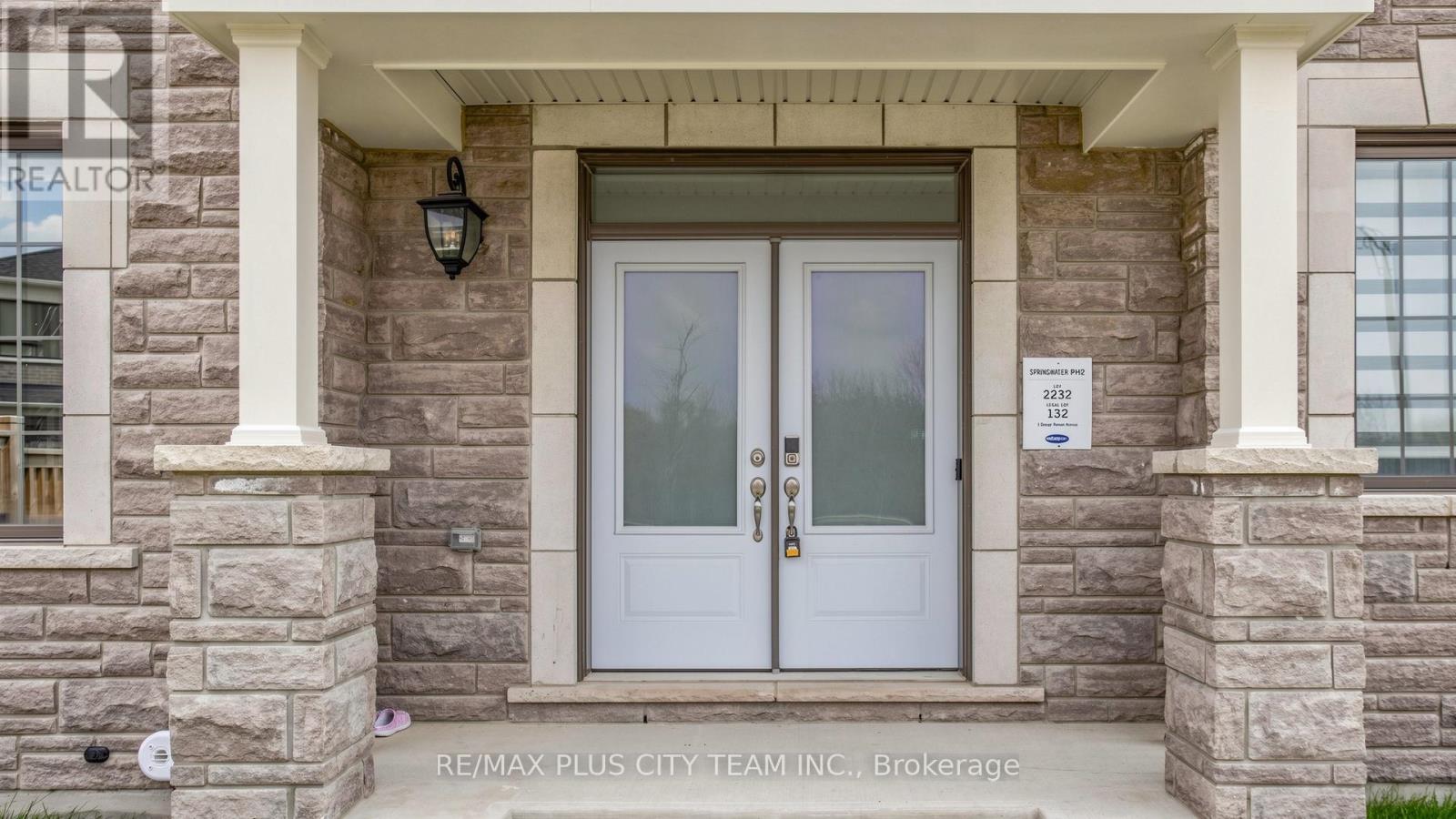 1 George Roman Avenue, Markham, Ontario  L6C 3L9 - Photo 4 - N13097428
