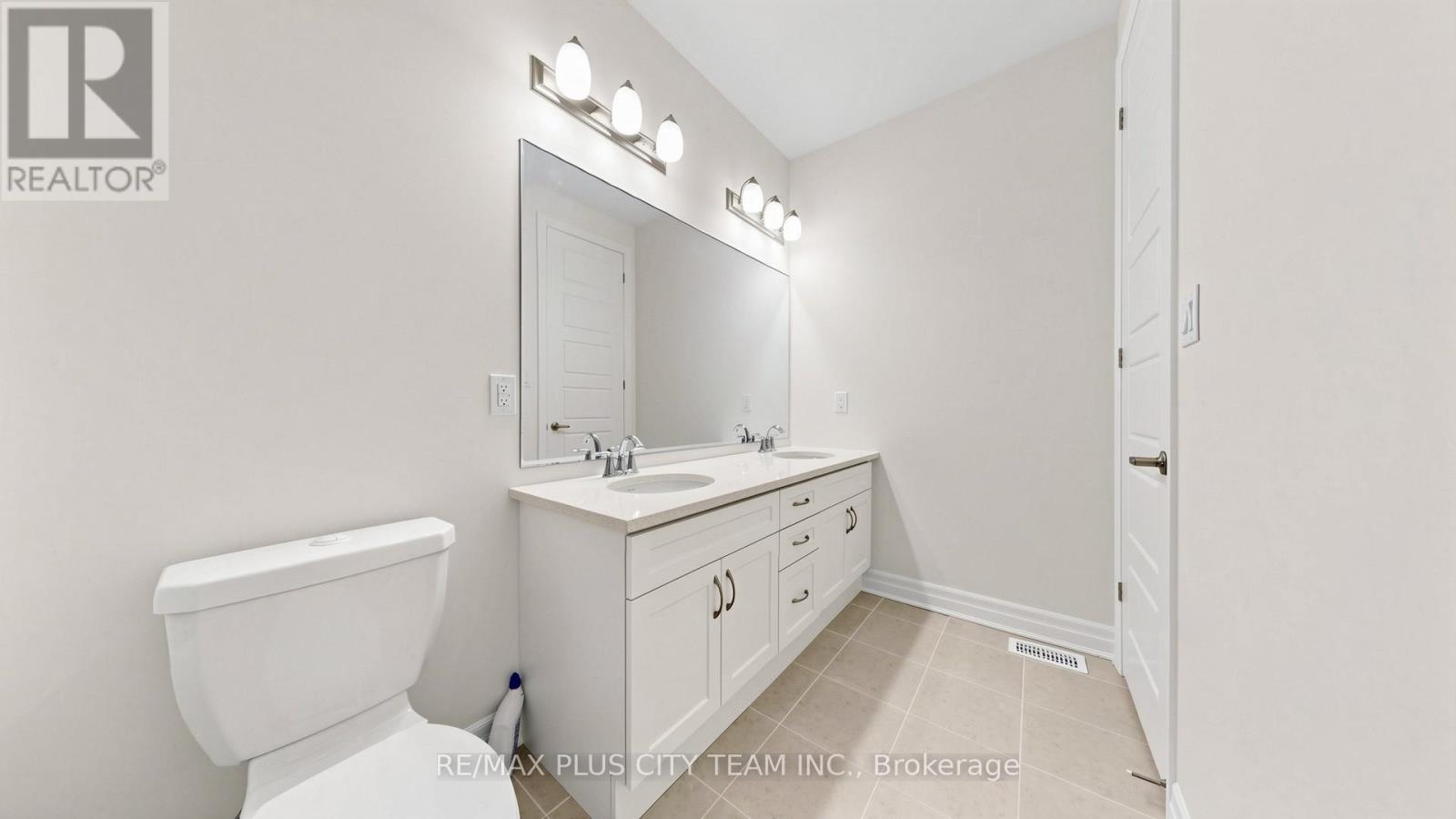 1 George Roman Avenue, Markham, Ontario  L6C 3L9 - Photo 25 - N13097428