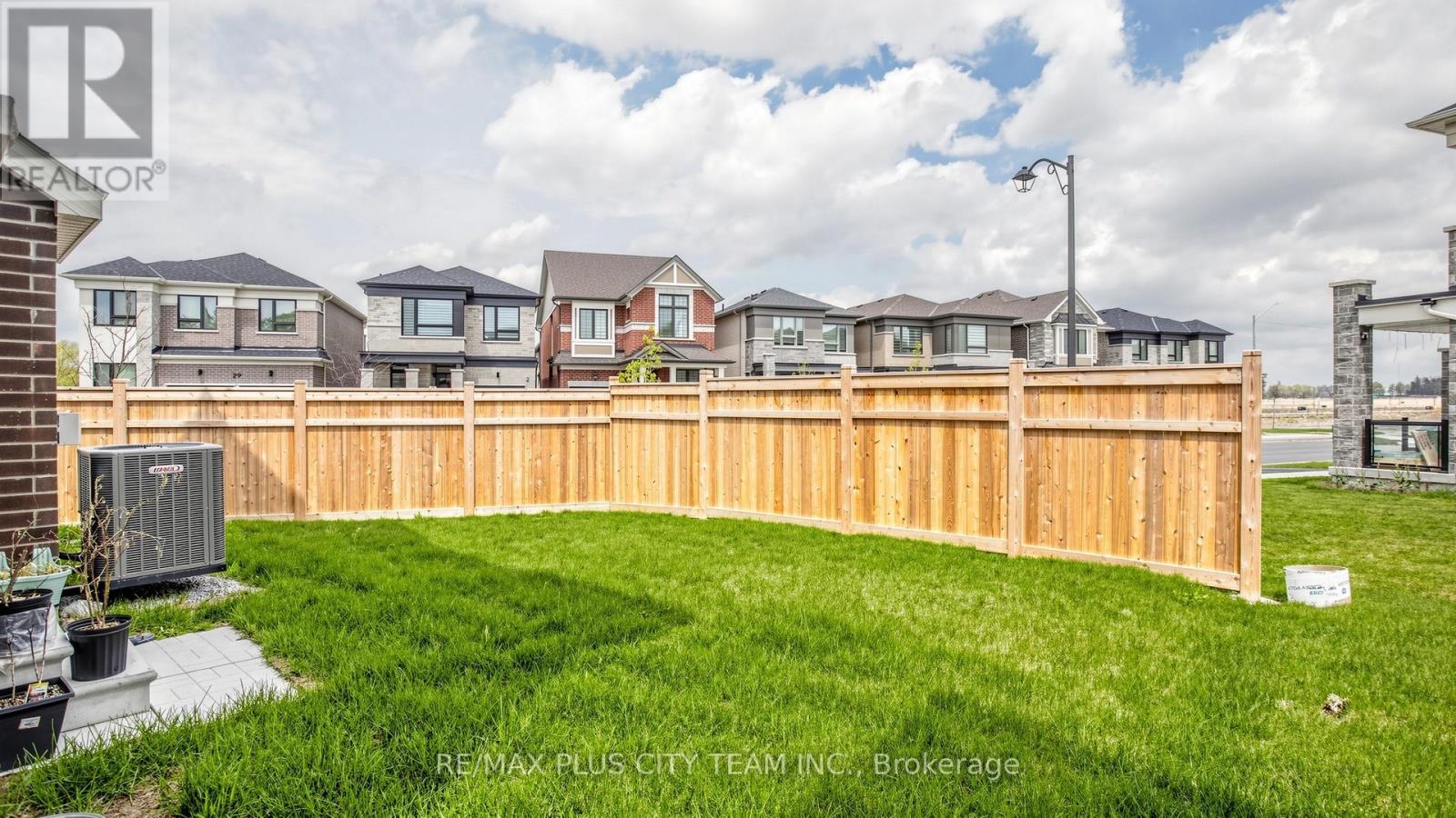 1 George Roman Avenue, Markham, Ontario  L6C 3L9 - Photo 47 - N13097428