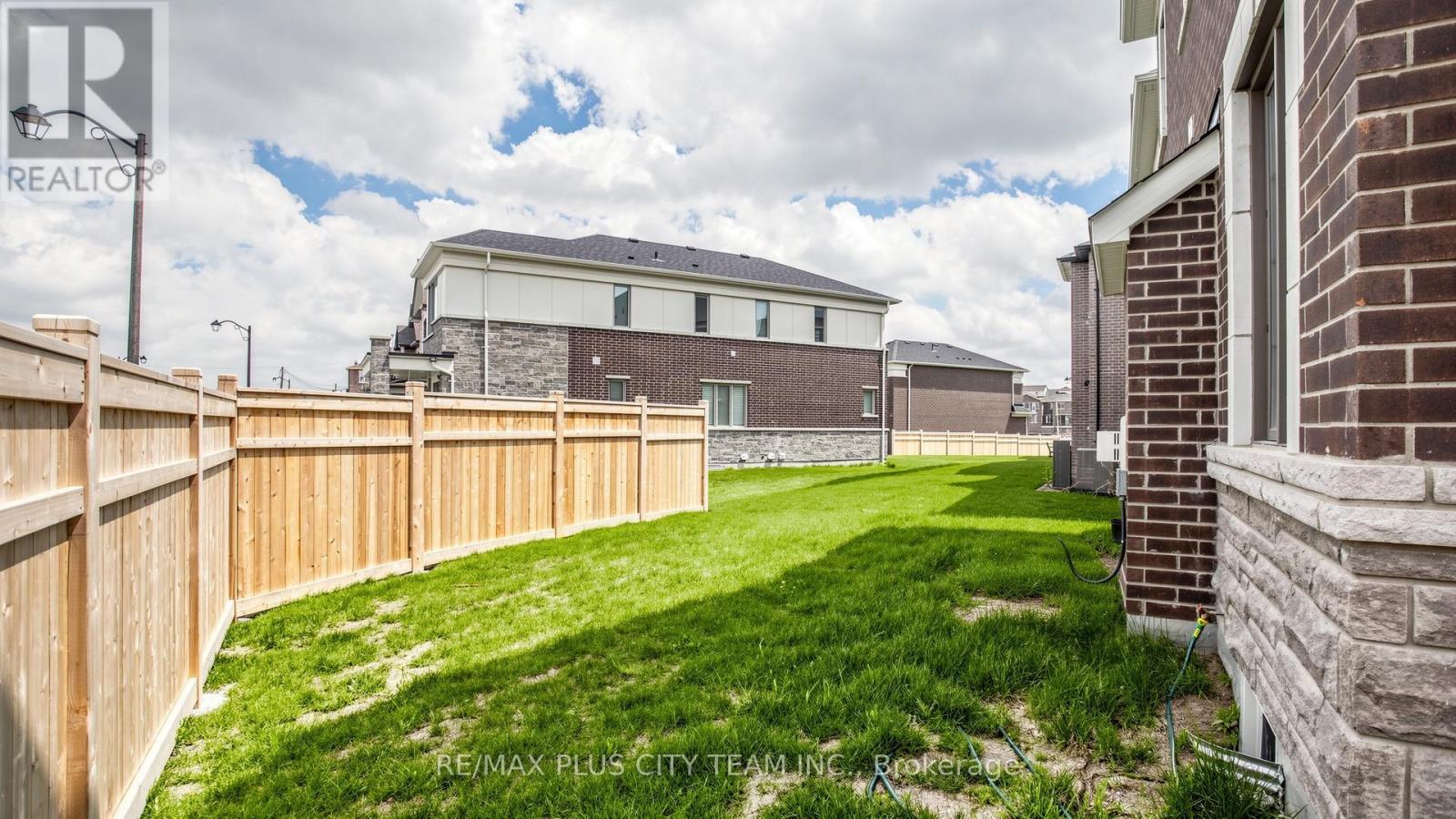 1 George Roman Avenue, Markham, Ontario  L6C 3L9 - Photo 46 - N13097428