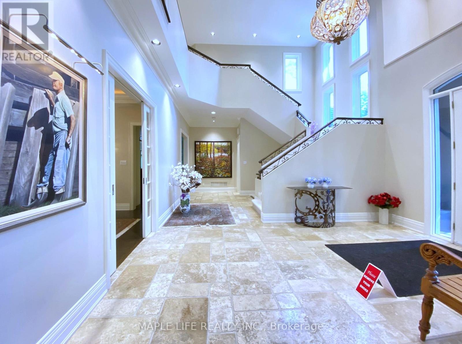 8 Crete Court, Toronto, Ontario  M3C 2N6 - Photo 15 - C13111266