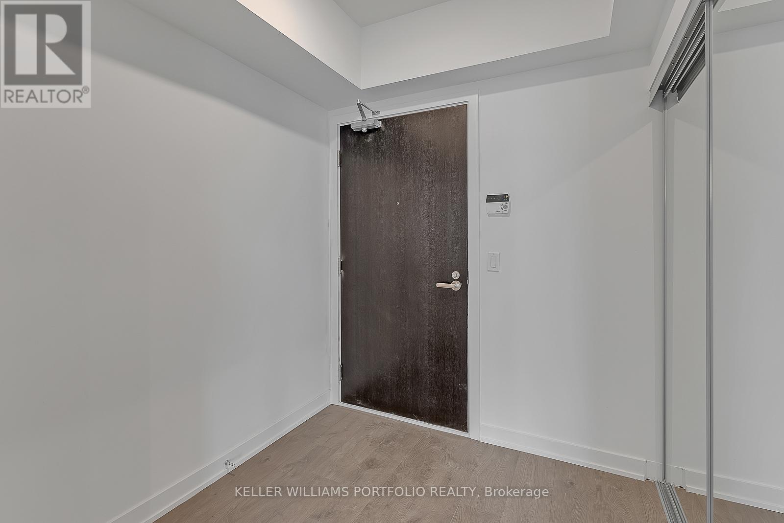 5209 - 501 Yonge Street, Toronto, Ontario  M4Y 0G8 - Photo 4 - C13111292