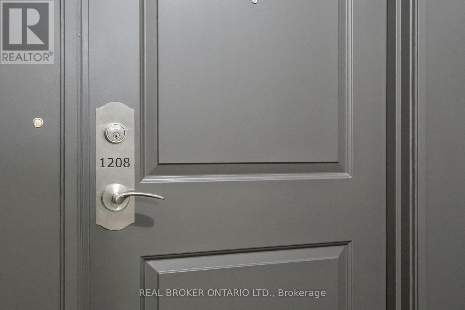 1208 - 133 Wynford Drive, Toronto, Ontario  M3C 0J5 - Photo 2 - C13111314