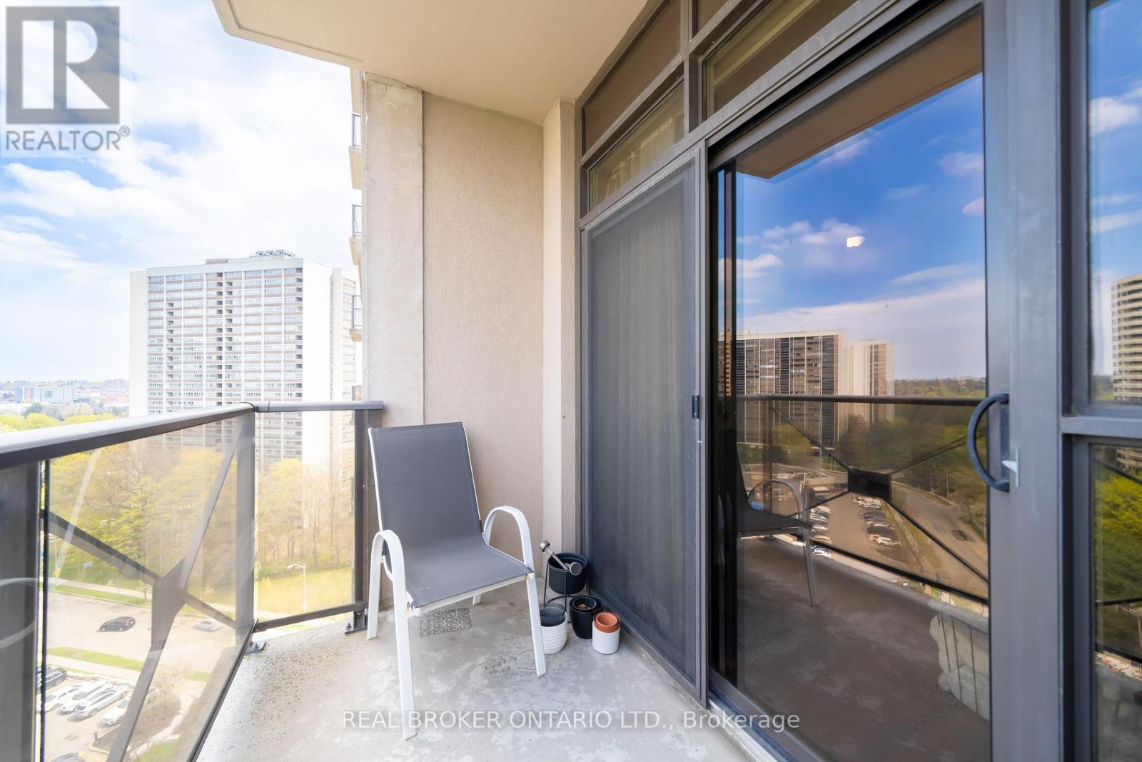 1208 - 133 Wynford Drive, Toronto, Ontario  M3C 0J5 - Photo 42 - C13111314