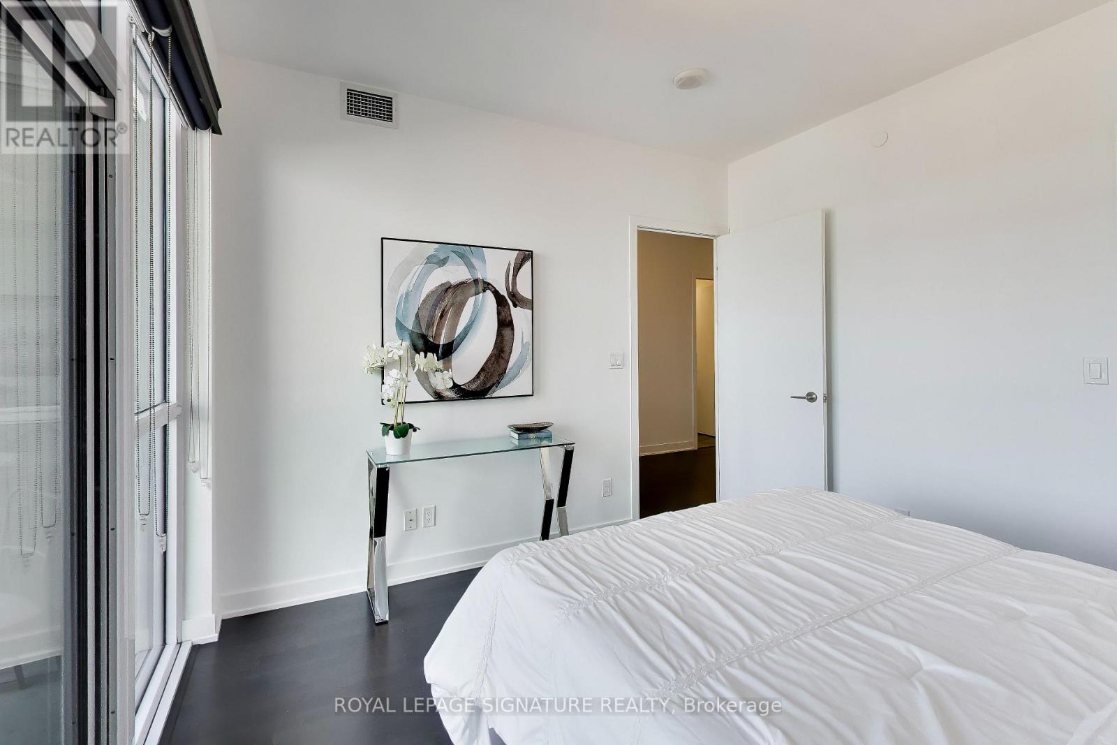 501 - 501 St Clair Avenue W, Toronto, Ontario  M5P 0A2 - Photo 11 - C13111342