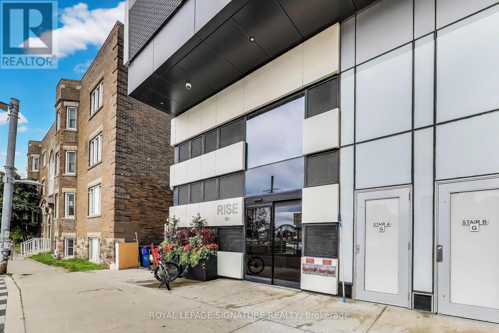 501 - 501 St Clair Avenue W, Toronto, Ontario  M5P 0A2 - Photo 2 - C13111342