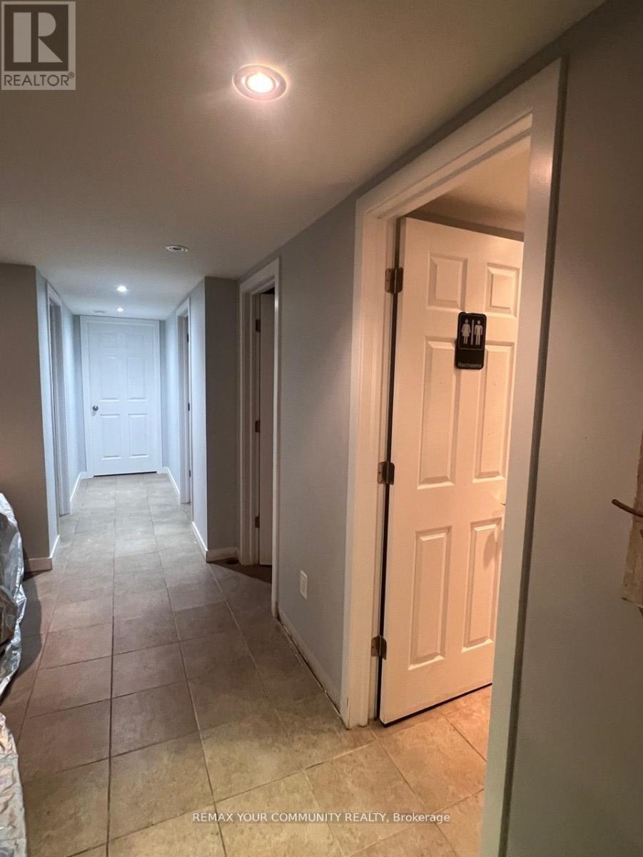 3887 Bathurst Street, Toronto, Ontario  M3H 5V1 - Photo 12 - C13111382